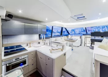 Yat Tezgahları – Konforlu ve Güvenli Seyahatler